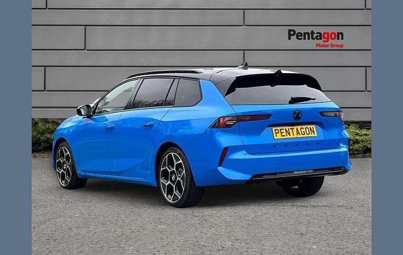 New Vauxhall Astra Ultimate 128 HP (94 kW) 2026 Blue Estate
