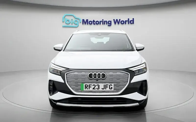 Second-hand Audi Q4 e-tron Sport 125 kW (170 CP) 2022 Alb SUV