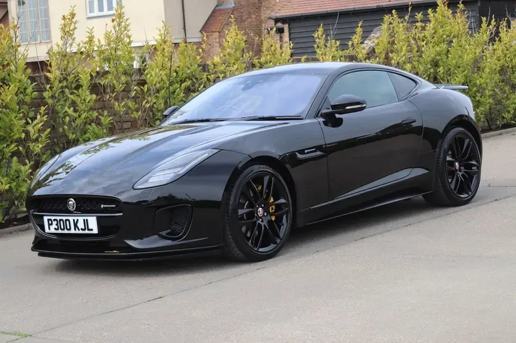 Used Jaguar F-Type R-Dynamic 300 HP (220 kW) 2018 Black Coupe