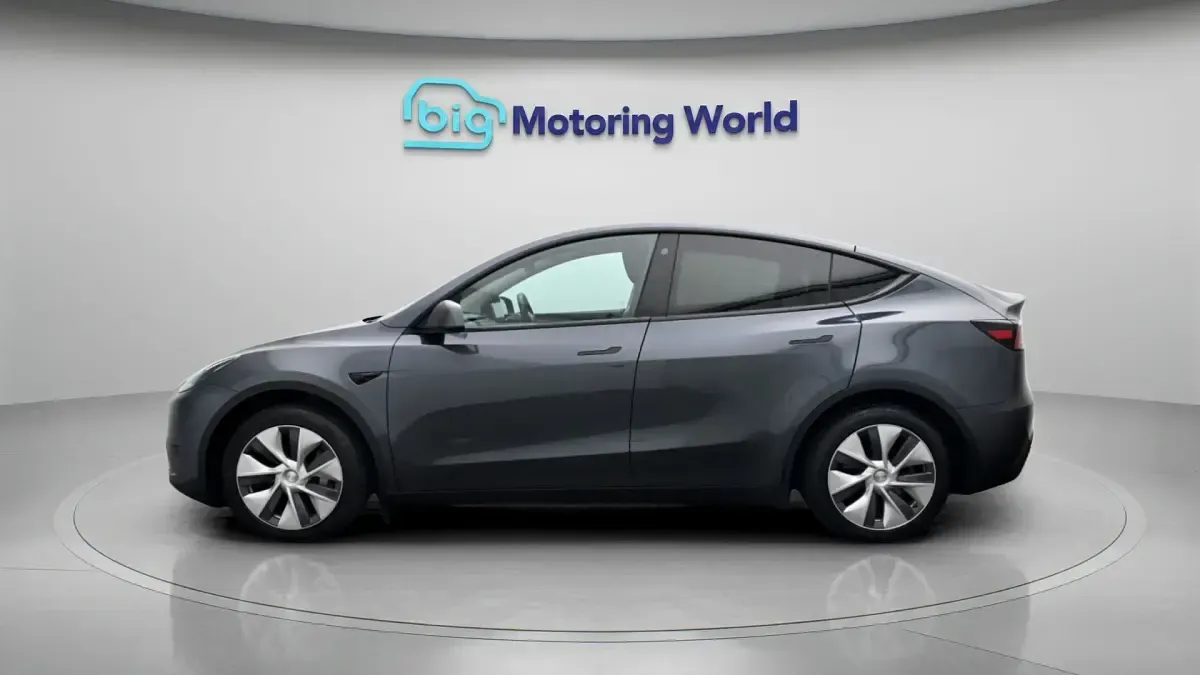 Used Tesla Model Y RWD 254 kW (346 HP) 2024 Grey SUV
