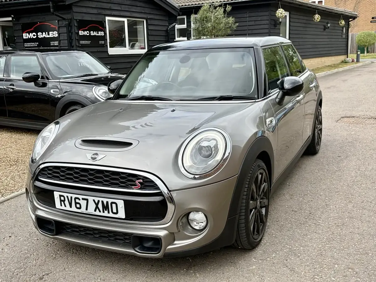 Used Mini Cooper S Hatch 192 HP (141 kW) 2017 Silver Hatchback