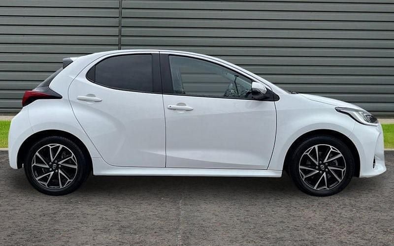 Used Toyota Yaris Hybrid Design 116 HP (85 kW) 2026 Hatchback