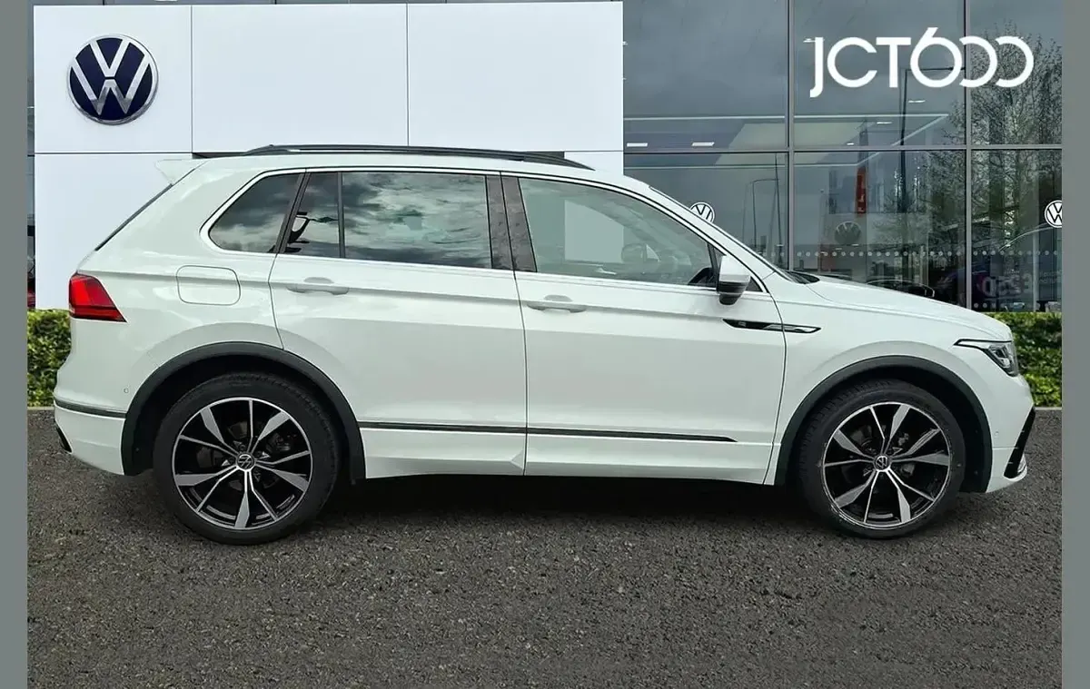 Used VW Tiguan R-line 150 HP (110 kW) 2023 White SUV