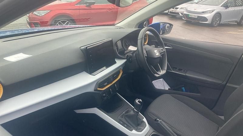 Used Seat Arona SE Technology 95 HP (69 kW) 2022 Blue SUV