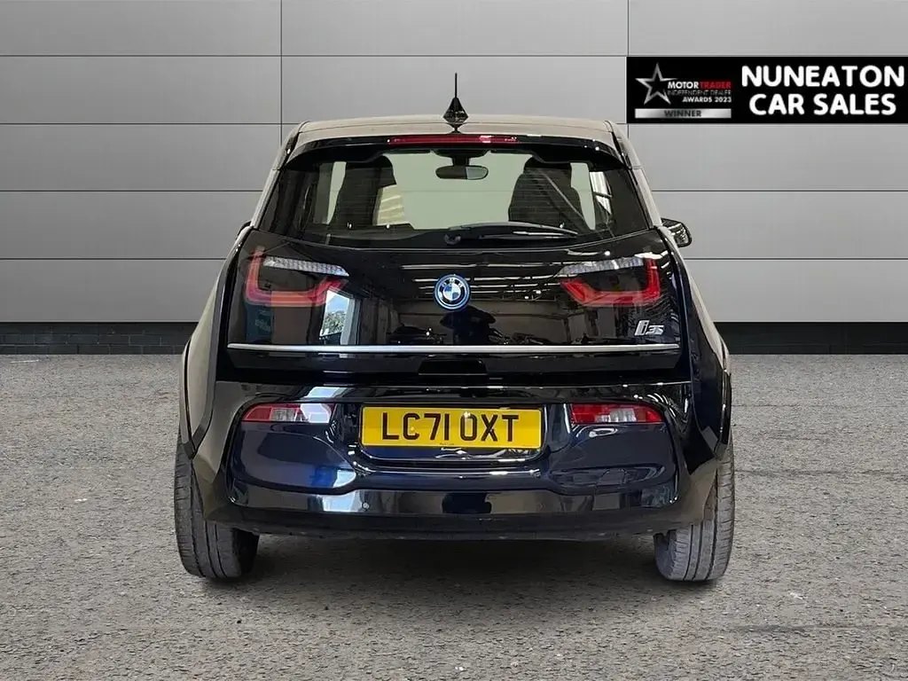 Second-hand BMW i3 Comfort Edition 135 kW (184 CP) 2021 Albastru Hatchback