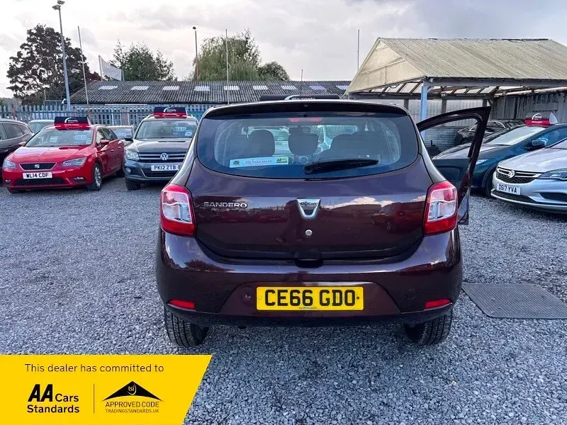 Used Dacia Sandero Ambiance 75 HP (55 kW) 2016 Brown Hatchback