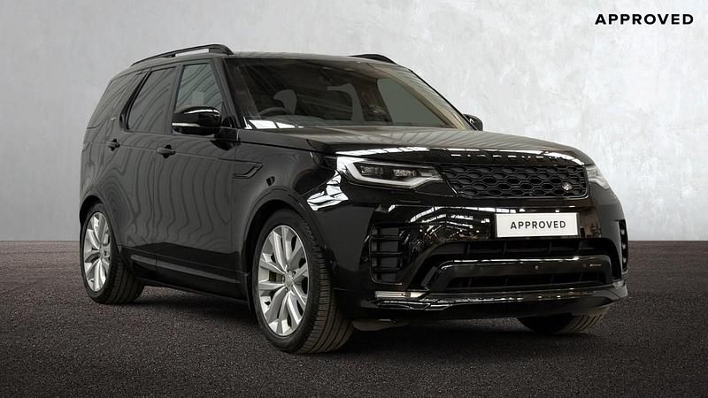 Used Land Rover Discovery 5 SE Dynamic 2023 Santorini black SUV