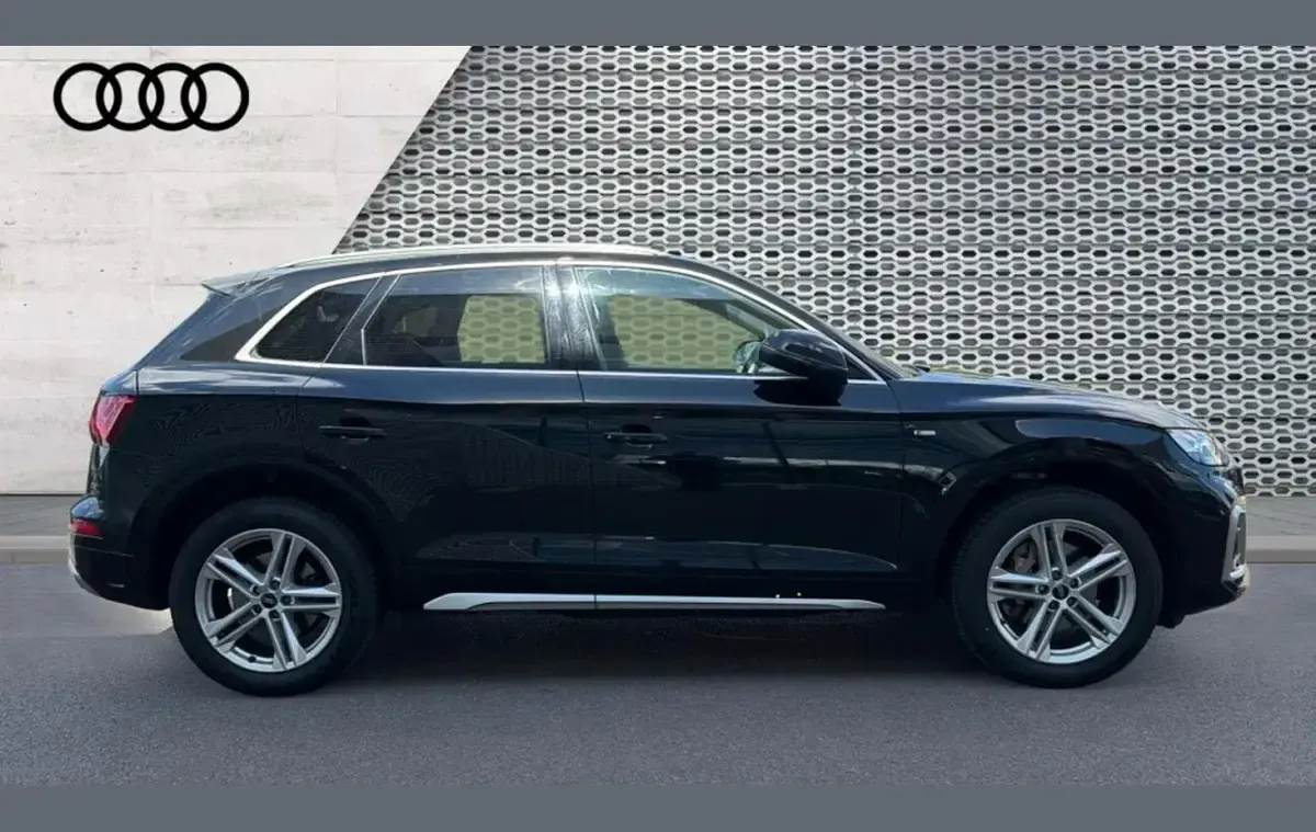Used Audi Q5 S-Line 204 HP (150 kW) 2023 Black SUV