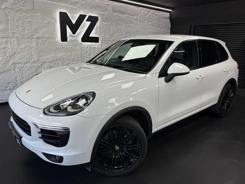 White Used 2015 Porsche Cayenne SUV | £16,965 (Fair price) - Image 1/3