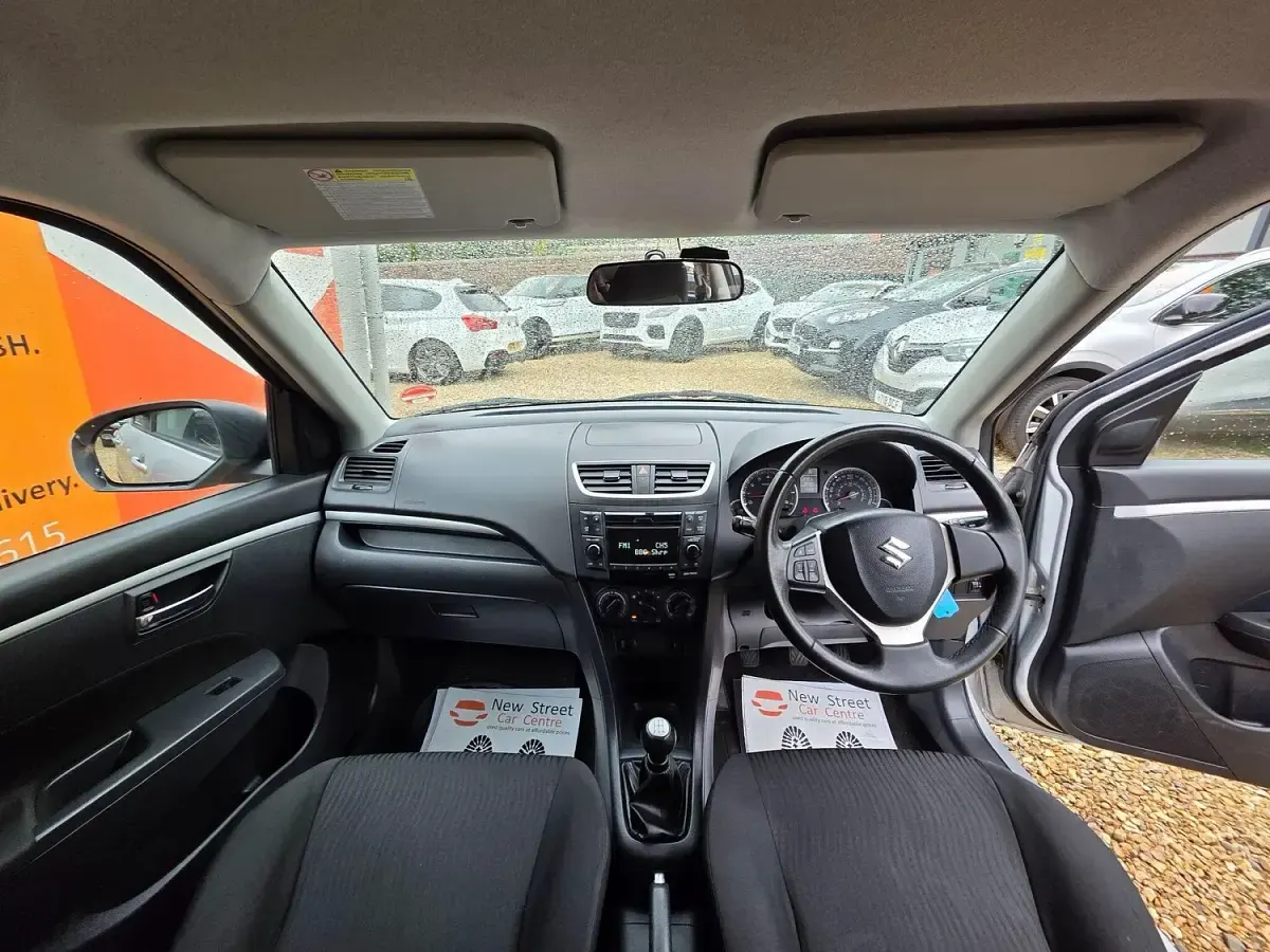 Used Suzuki Swift SZ3 94 HP (69 kW) 2012 Silver Hatchback