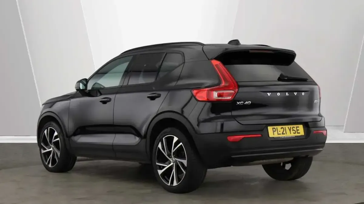 Used Volvo XC40 R-Design Pro 250 HP (183 kW) 2022 SUV