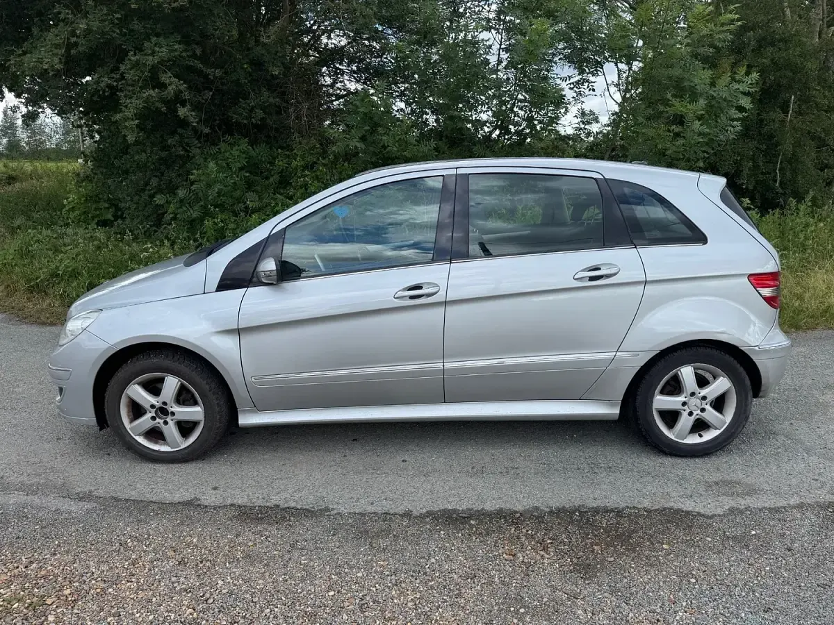 Used Mercedes B180 SE 2006 Silver MPV