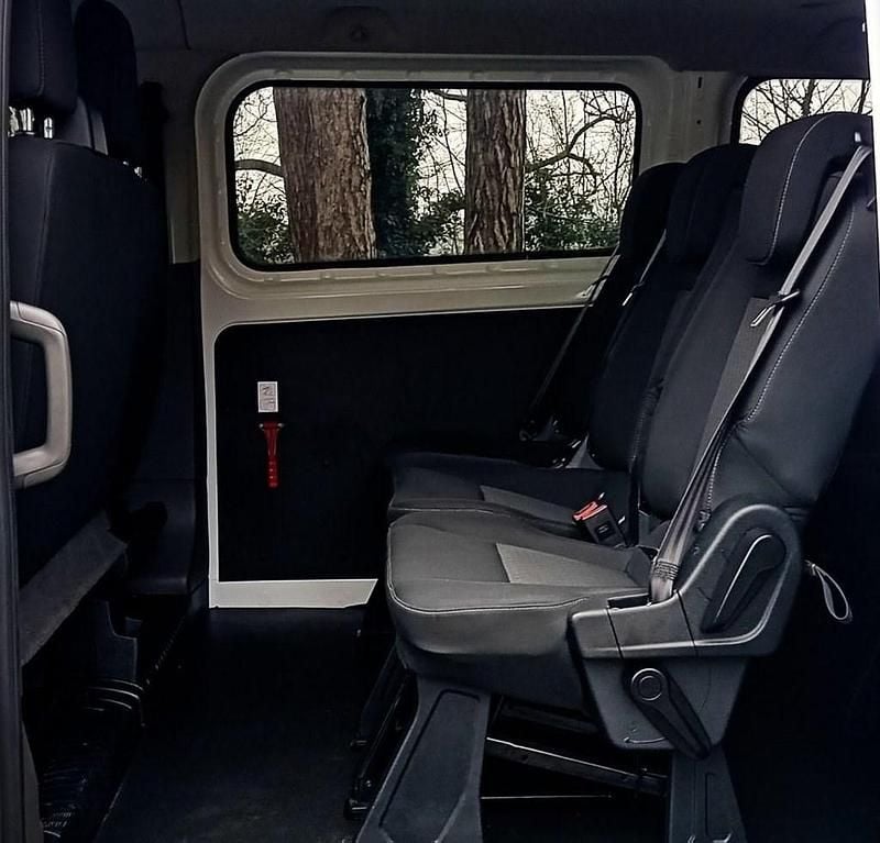 Used Ford Transit Custom Trend 130 HP (95 kW) 2023 White MPV