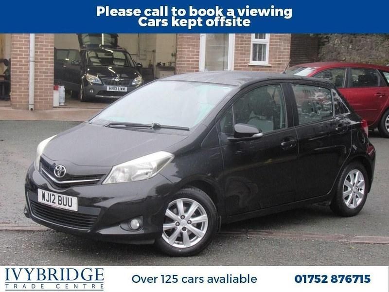 Black Used 2012 Toyota Yaris Multidrive S Hatchback | £5,850 (Fair price) - Image 1/2