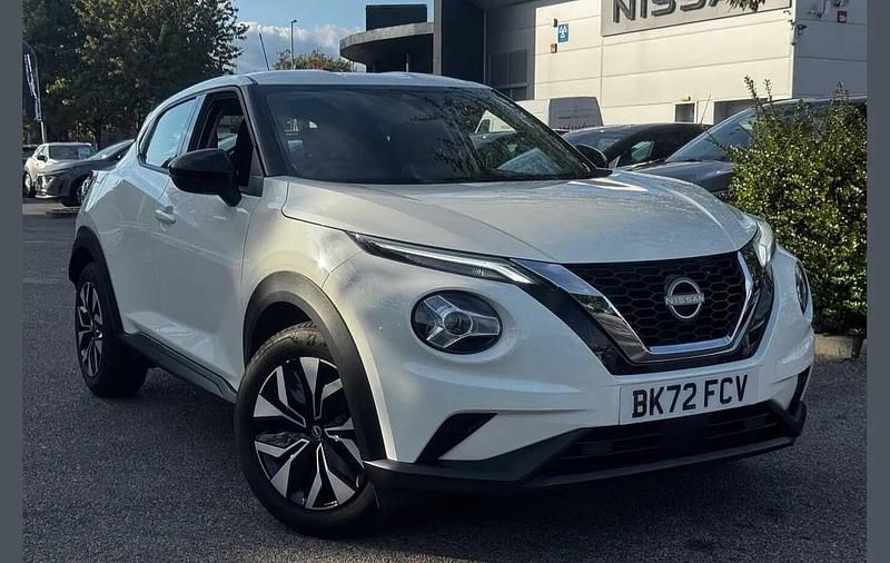White Used 2022 Nissan Juke Acenta SUV | £11,990 (Good price) - Image 1/3