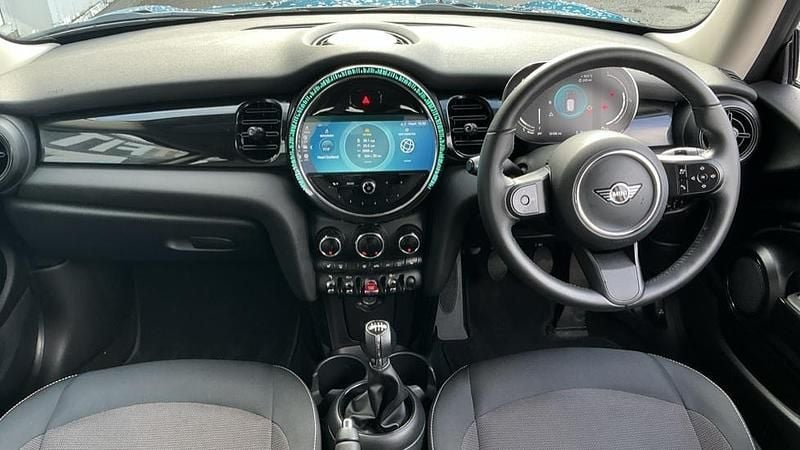 Used Mini Cooper Classic 134 HP (98 kW) 2022 Blue Hatchback