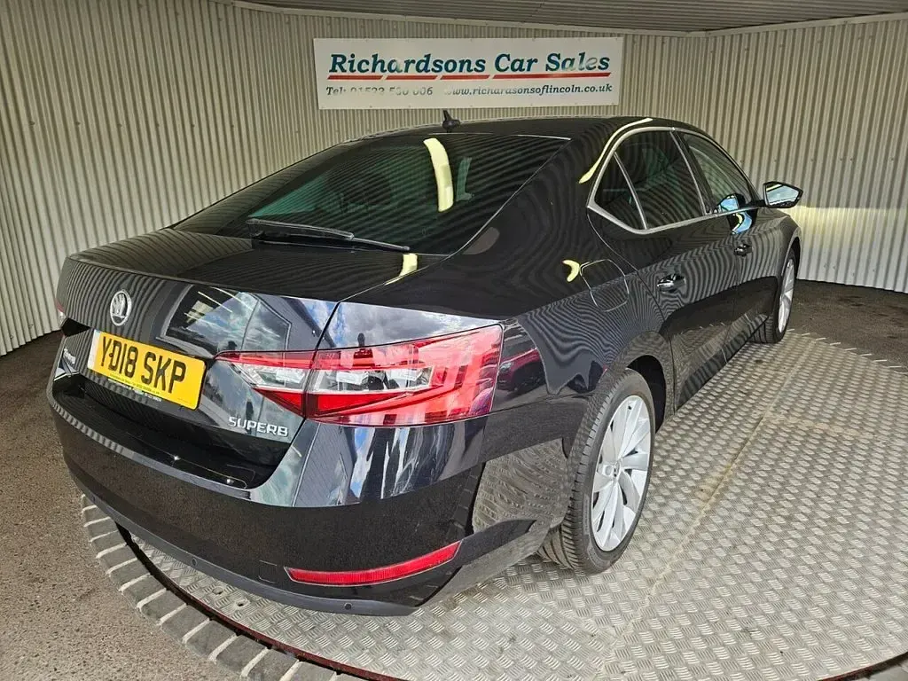 Used Skoda Superb SE L Executive 150 HP (110 kW) 2018 Black Hatchback