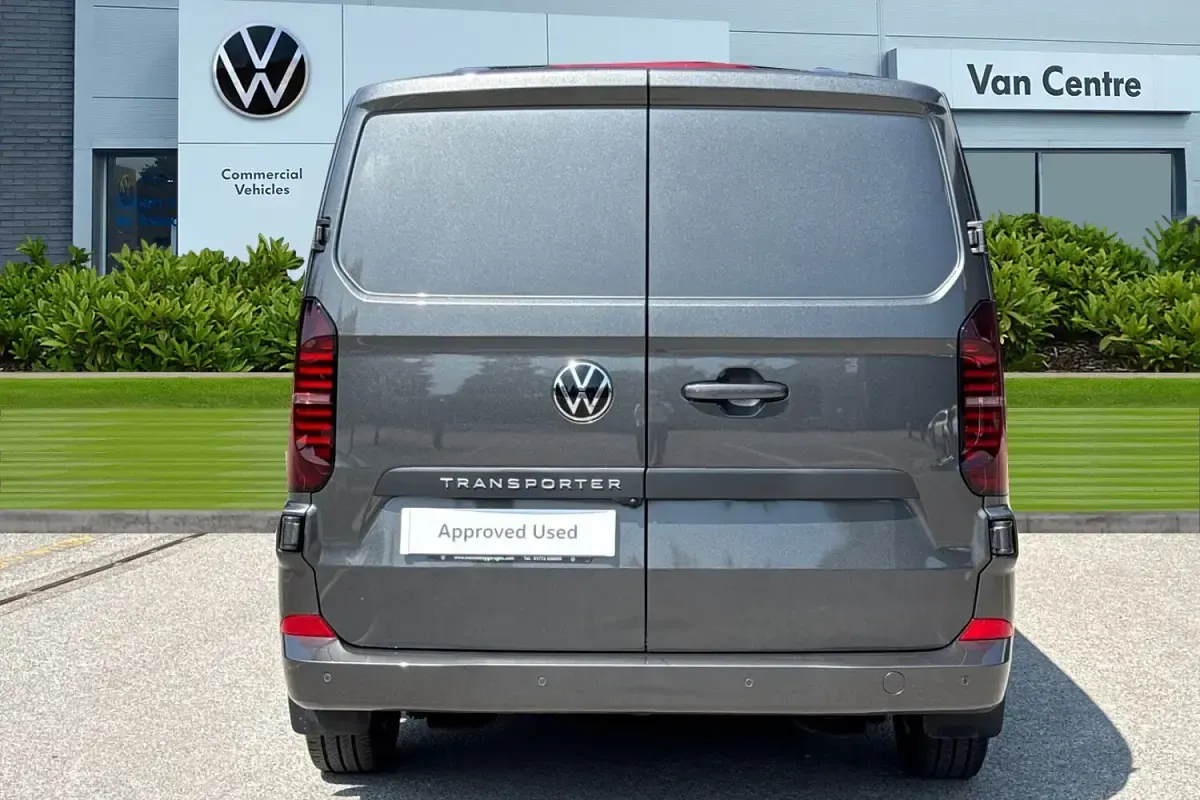 Used VW T7 Pro 150 HP (110 kW) 2025 Grey Van
