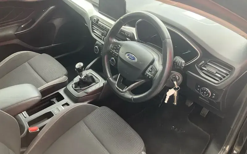 Used Ford Focus Zetec 125 HP (91 kW) 2019 Black Hatchback