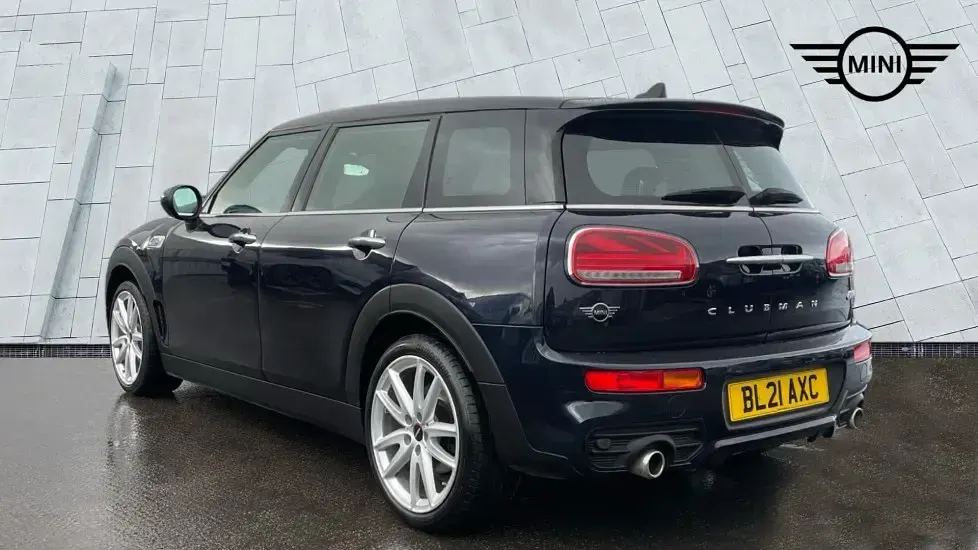 Used Mini Cooper S Clubman Sport 176 HP (129 kW) 2021 Black Estate