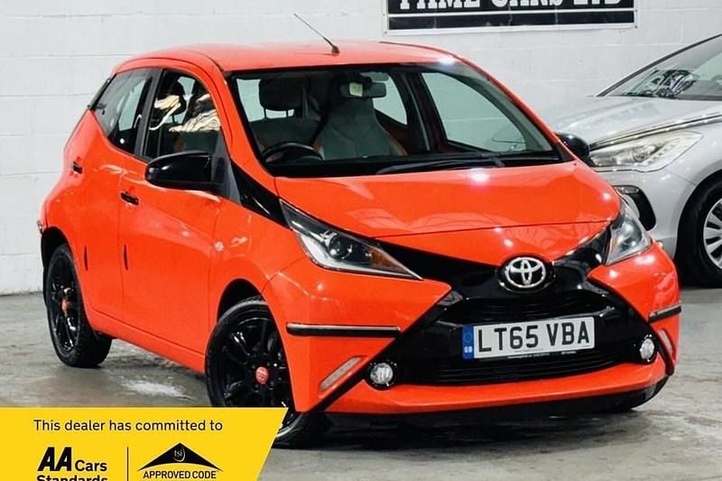 Orange Used 2015 Toyota Aygo X-cite Hatchback | £7,000 (Fair price) - Image 1/1