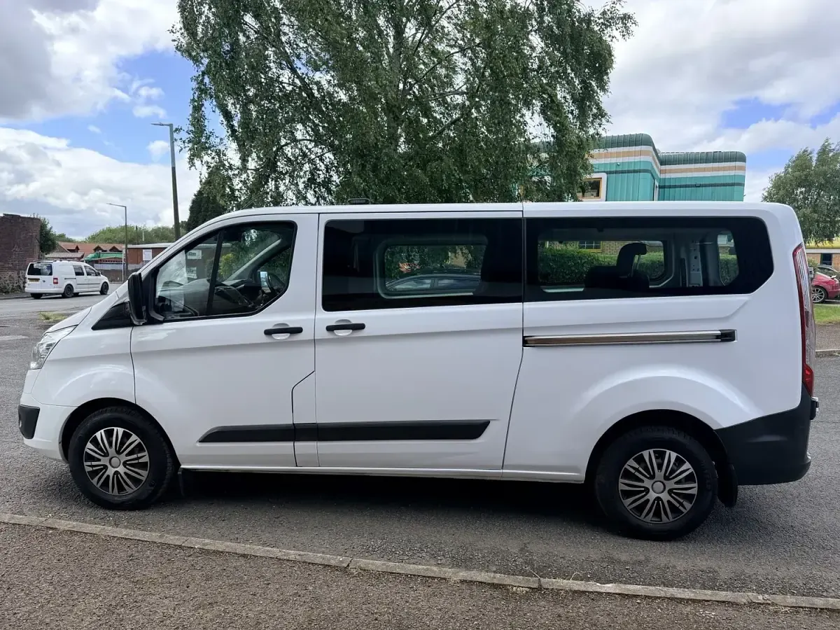 Used Ford Transit Custom Trend 130 HP (95 kW) 2016 White Estate