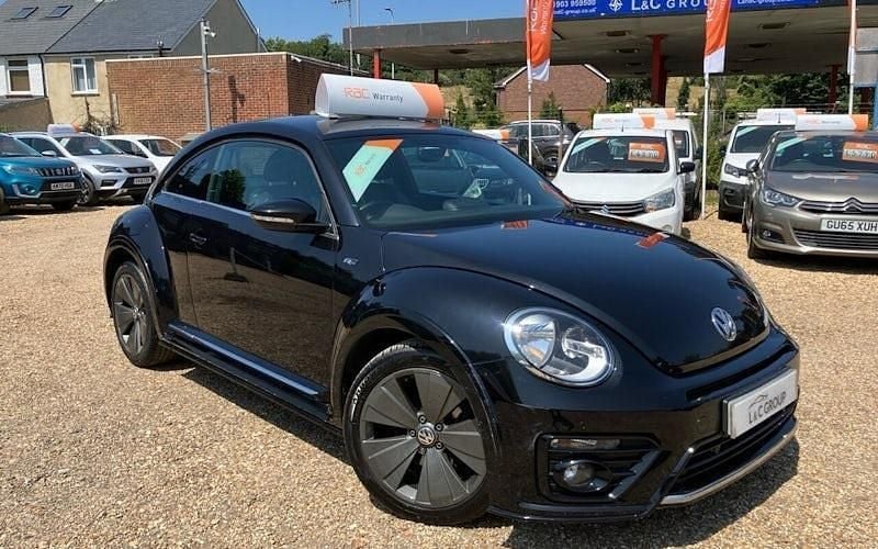 Used 2018 VW Beetle R-line Hatchback | £12,290 (Good price) - Image 1/4