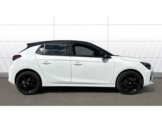 Used Vauxhall Corsa 75 HP (55 kW) 2023 White Hatchback