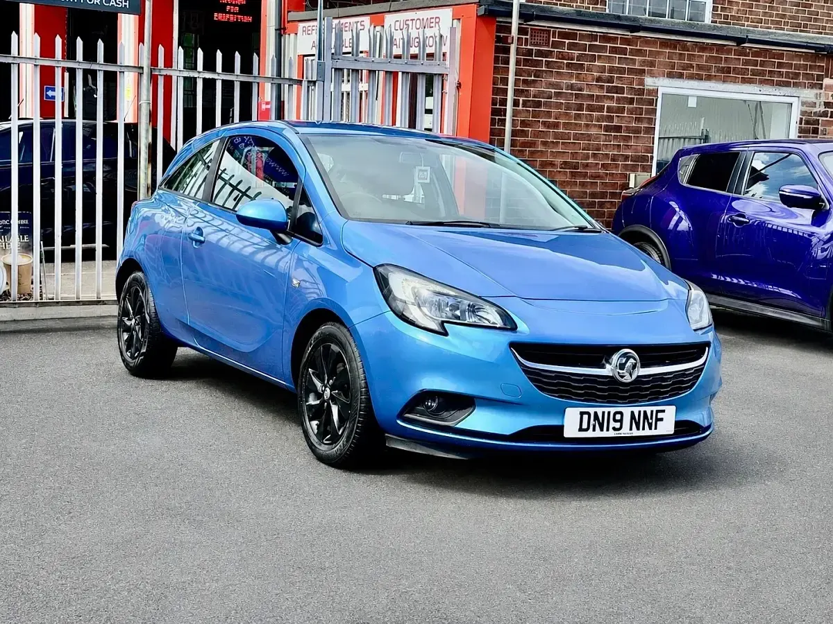 Used Vauxhall Corsa Design Edition 75 HP (55 kW) 2019 Blue Hatchback
