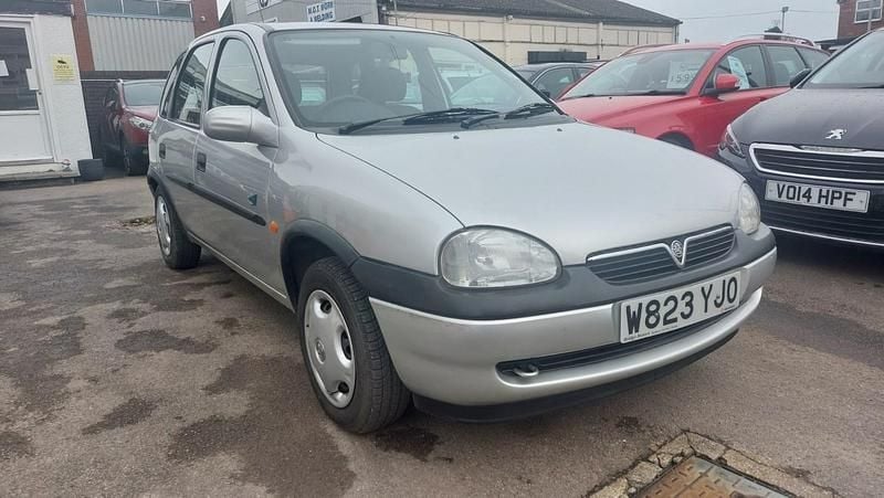 Used Vauxhall Corsa Club 2000 Silver Hatchback