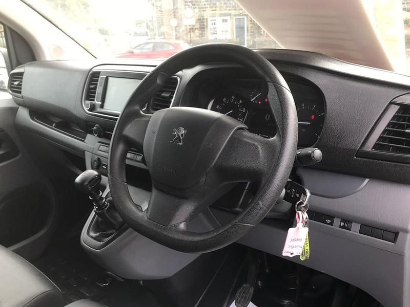 Second-hand Peugeot Expert 2019 Argintiu Van