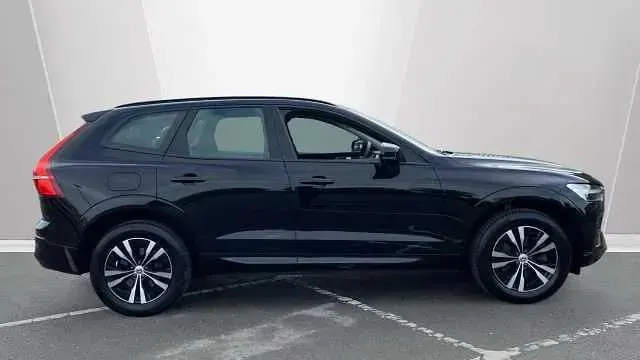 Used Volvo XC60 Core 250 HP (183 kW) 2023 Black SUV