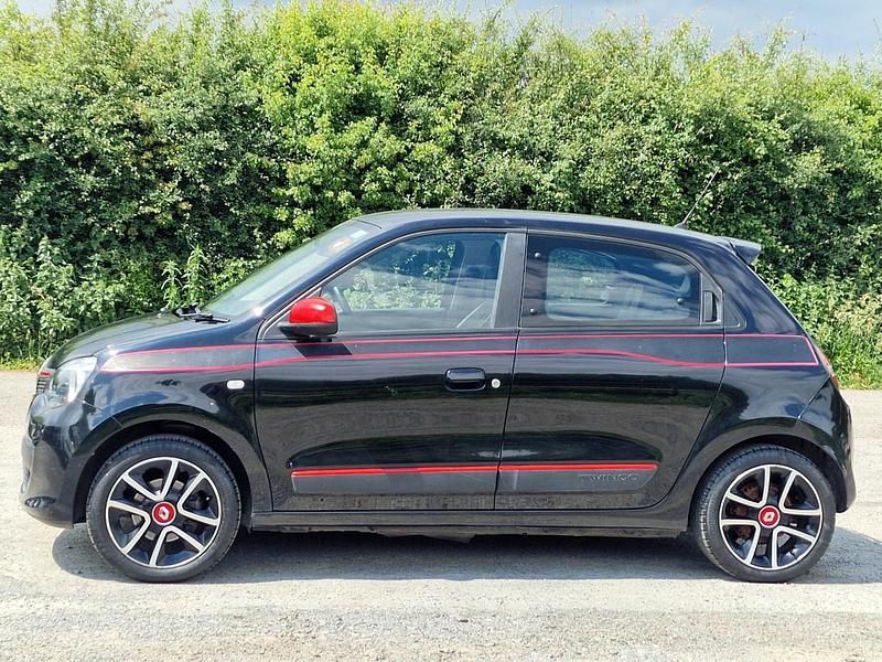 Used Renault Twingo Dynamique 90 HP (66 kW) 2016 Black Hatchback