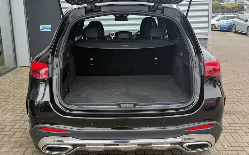 Used Mercedes GLC300 AMG line 258 HP (189 kW) 2025 Black SUV