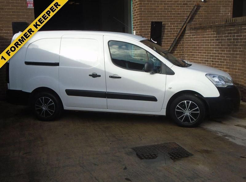 Used Peugeot Partner S 2015 White MPV