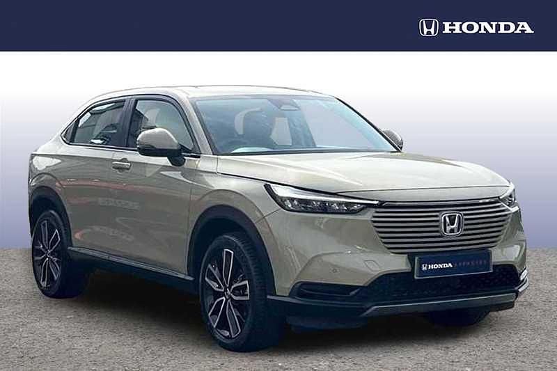 Used Honda HR-V Elegance 131 HP (96 kW) 2023 Sand khaki SUV