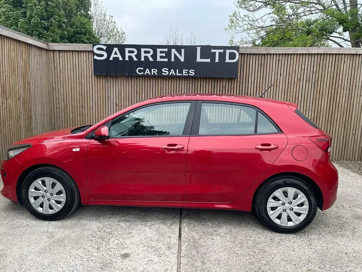 Used Kia Rio 83 HP (61 kW) 2018 Red Hatchback