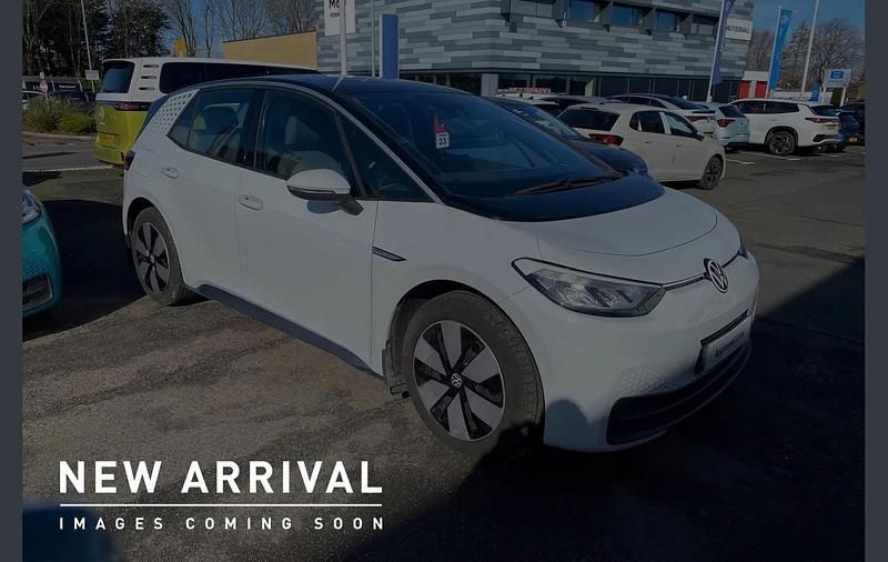 Used VW ID.3 Pro 106 kW (145 HP) 2023 White Hatchback