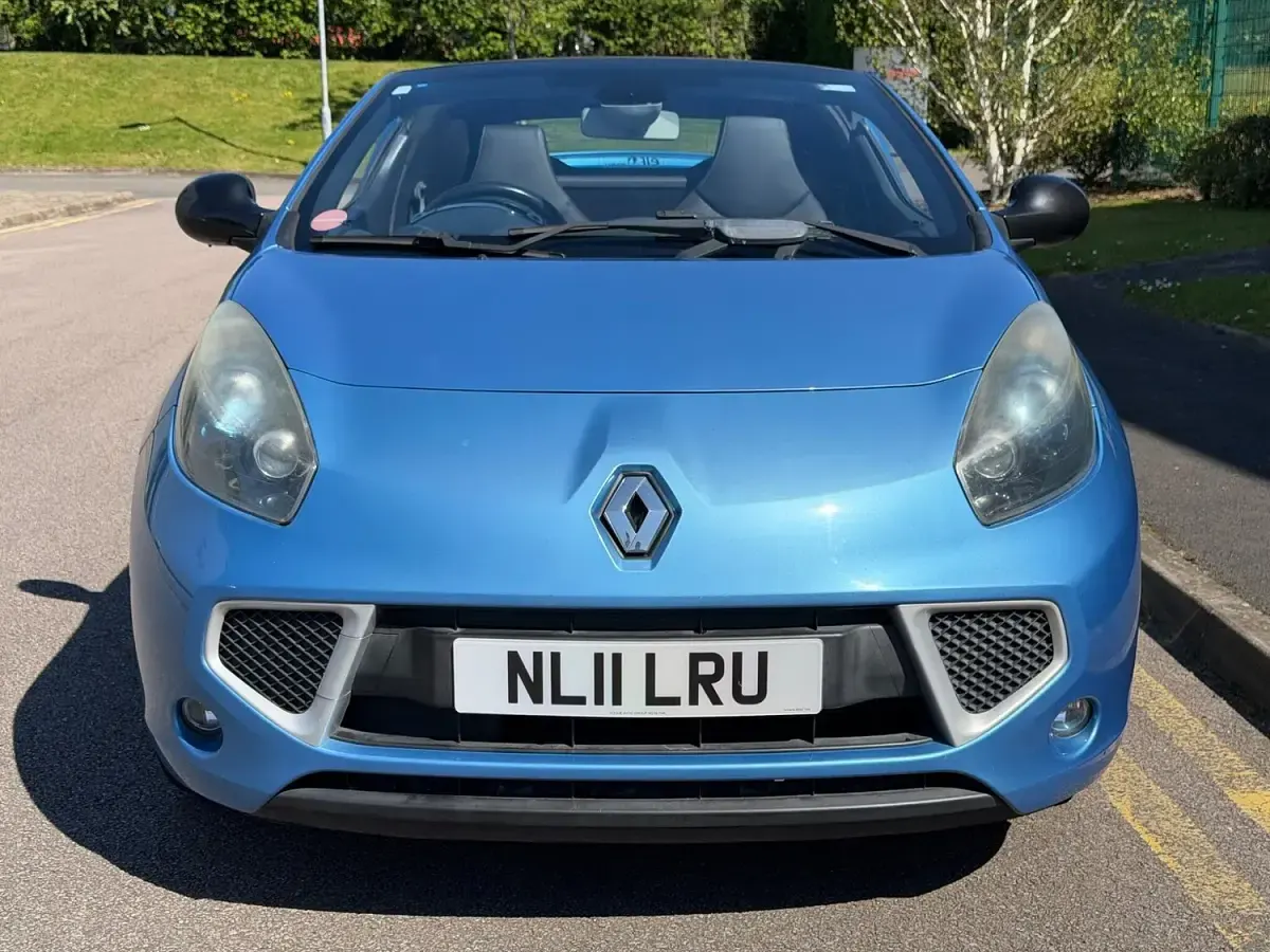 Used Renault Wind GT-Line 101 HP (74 kW) 2011 Blue Cabriolet