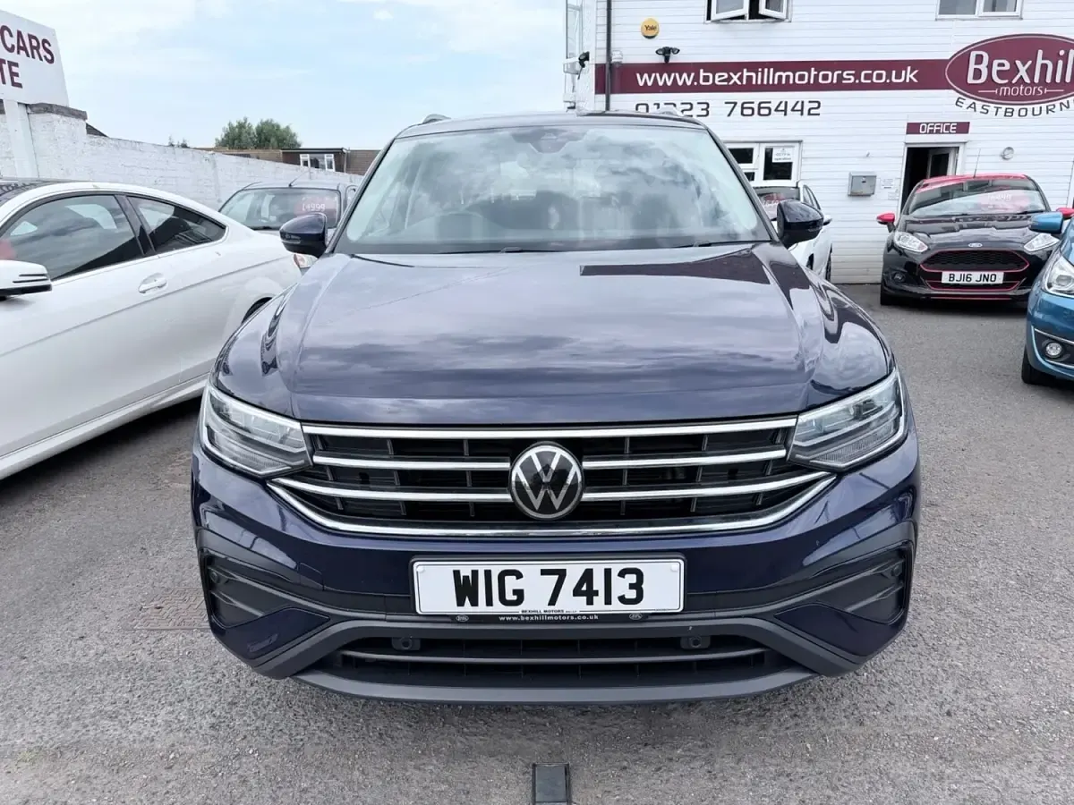 Used VW Tiguan Allspace Life 150 HP (110 kW) 2023 Blue SUV