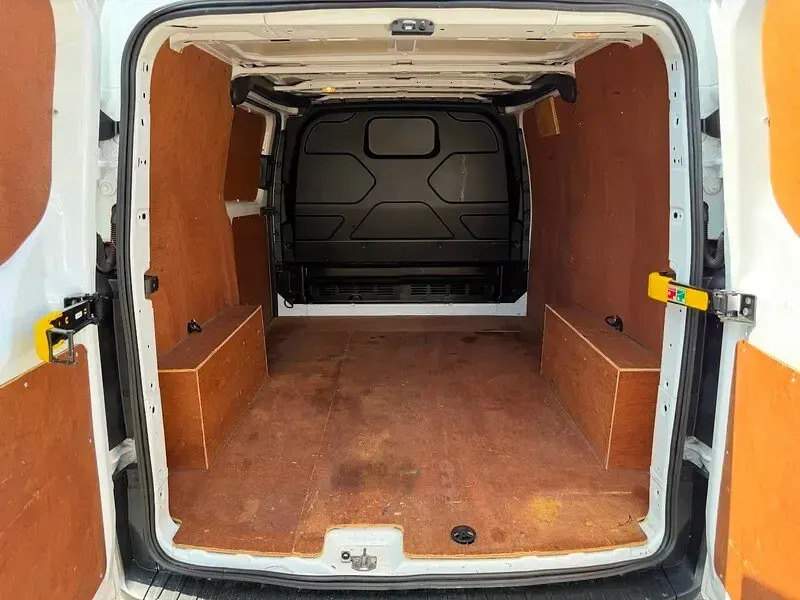 Used Ford Transit Custom 105 HP (77 kW) 2018 White Van