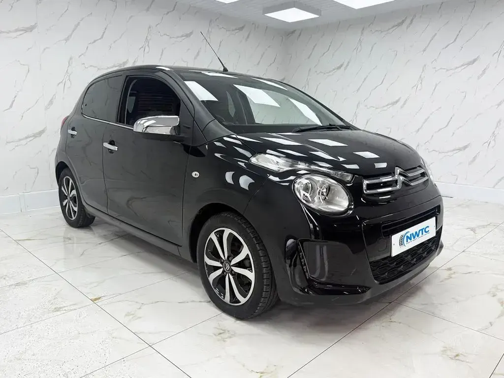 Used Citroën C1 Flair 72 HP (52 kW) 2018 Black Hatchback