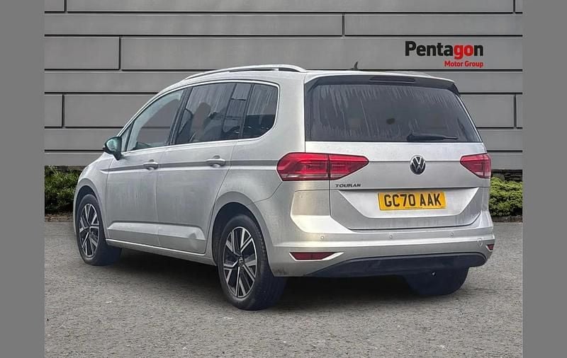 Used VW Touran SEL 147 HP (108 kW) 2021 Silver MPV