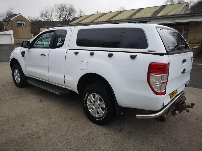 Used Ford Ranger XLT 160 HP (117 kW) 2018 White Pickup