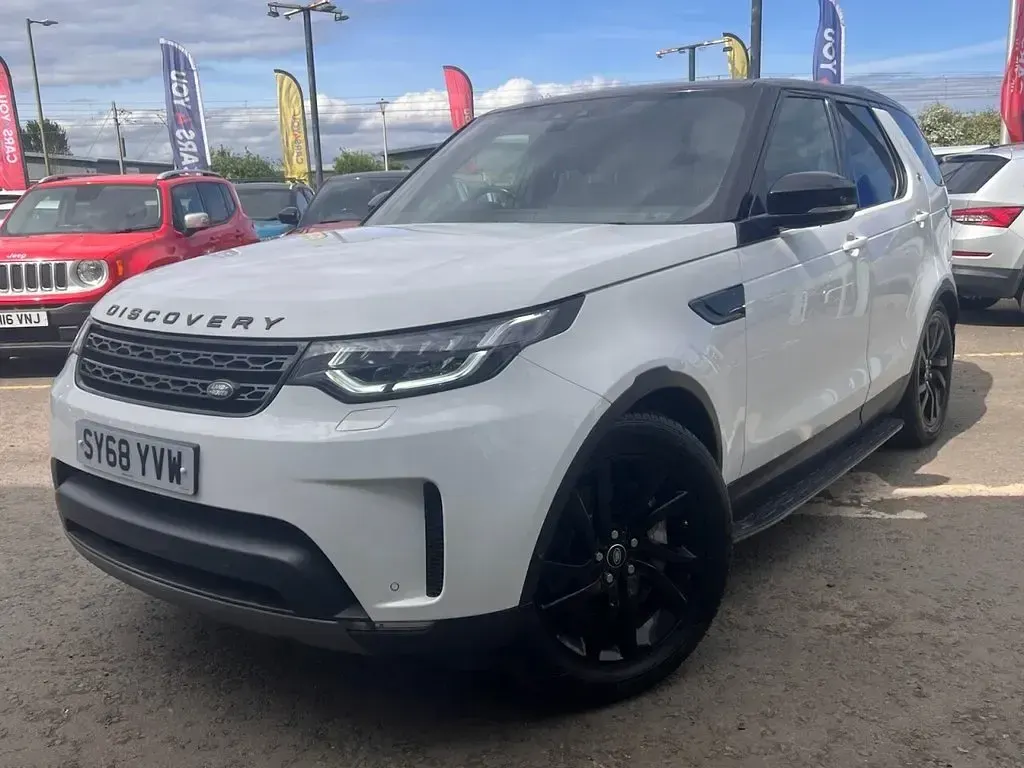Used Land Rover Discovery 5 SE 306 HP (225 kW) 2018 White SUV