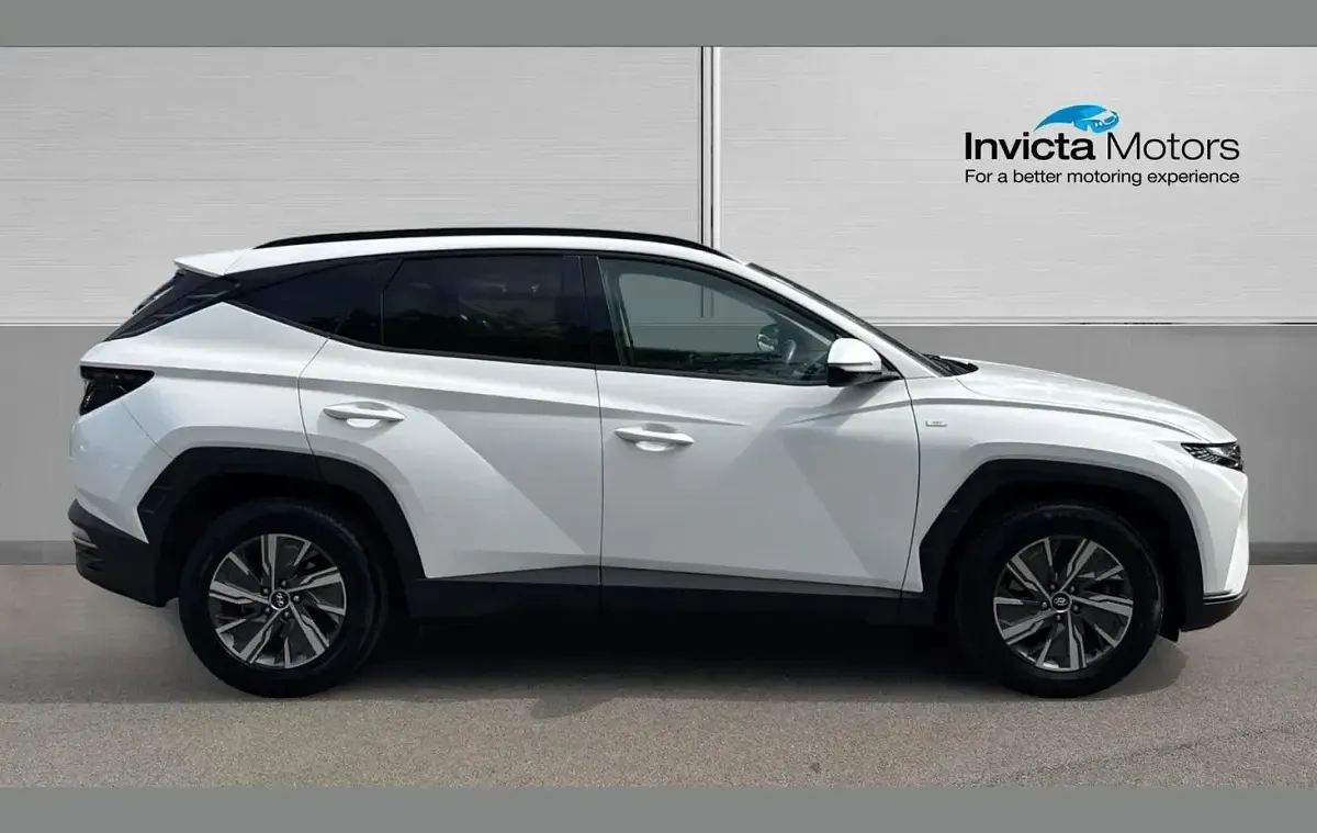 Used Hyundai Tucson SE 150 HP (110 kW) 2023 White SUV