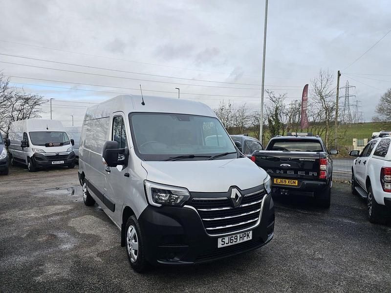 Grey Used 2019 Renault Master Business Van | £12,499 (Expensive) - Image 1/3
