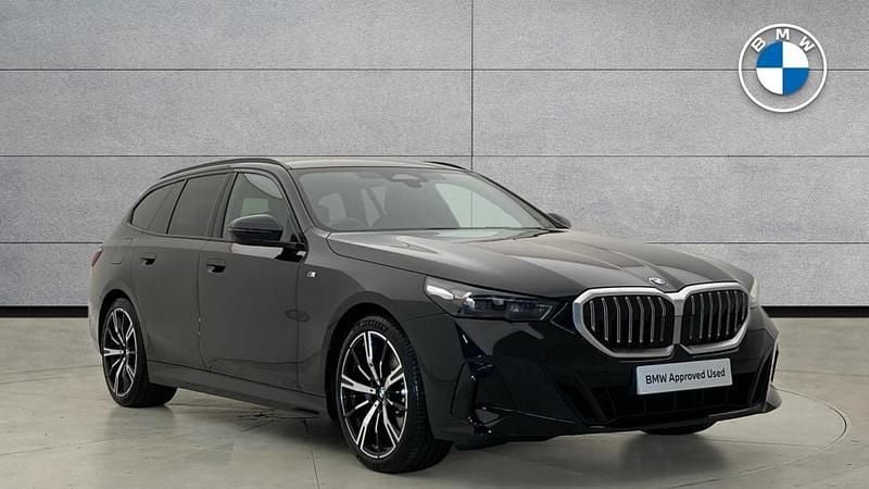 Black Used 2025 BMW 520 M Sport Estate | £45,985 (Expensive) - Image 1/4