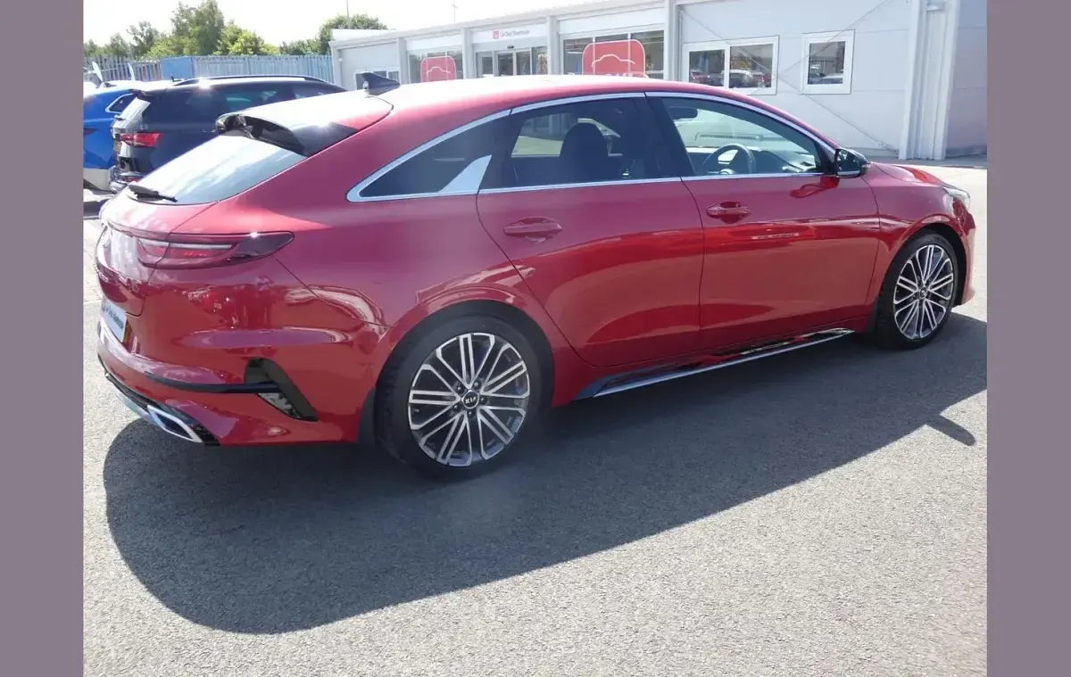 Used Kia ProCeed GT-Line S 158 HP (116 kW) 2021 Red Estate
