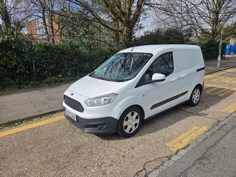 Used Ford Transit Trend 2015 White Van